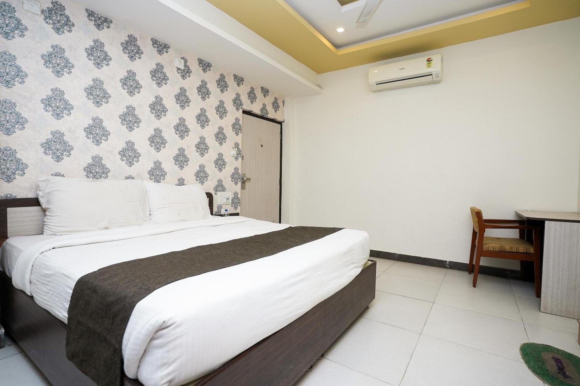 אודייפור Hotel Opera Inn Near Central Bus Stand מראה חיצוני תמונה